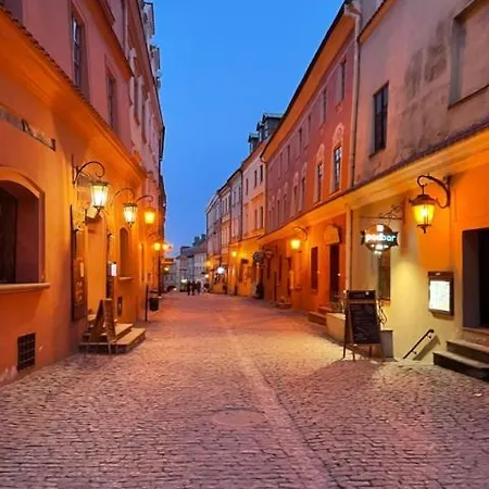 Apartament Z Widokiem Na Zamek - With A View Of The Castle Люблін