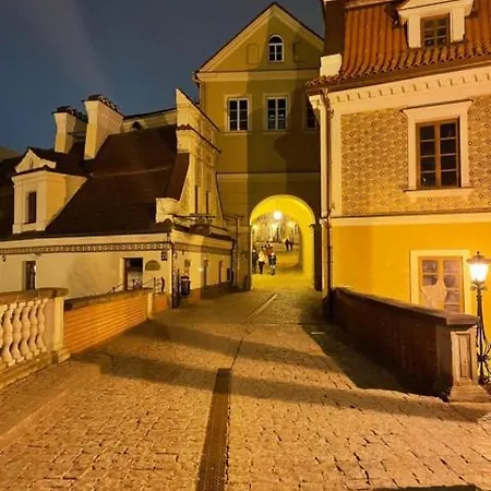 Apartament Z Widokiem Na Zamek - With A View Of The Castle Апартаменти Люблін