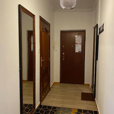 Apartament Z Widokiem Na Zamek - With A View Of The Castle Апартаменти