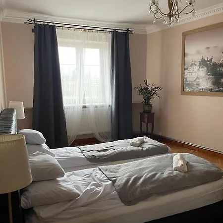 Apartament Z Widokiem Na Zamek - With A View Of The Castle