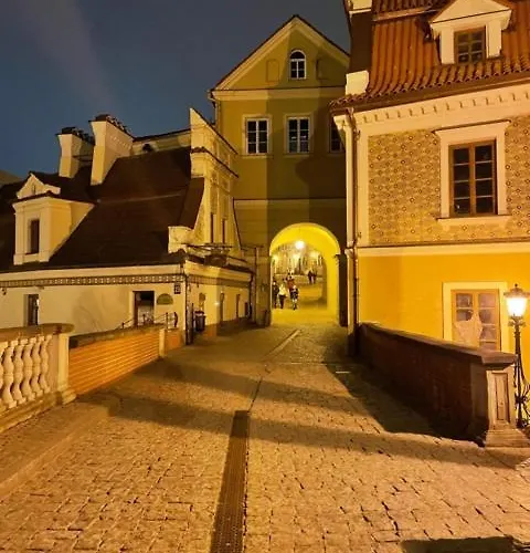 Apartament Z Widokiem Na Zamek - With A View Of The Castle Apartment Lublin