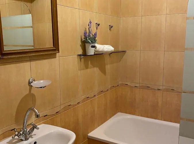 Apartament Z Widokiem Na Zamek - With A View Of The Castle